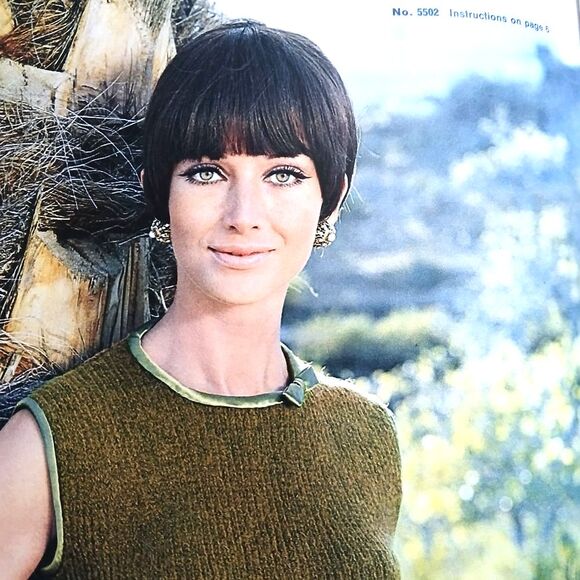 Vintage 60's Reynolds Yarns Fashions in La Concha Magazine Knitting Sweater Vest - Picture 4 of 9